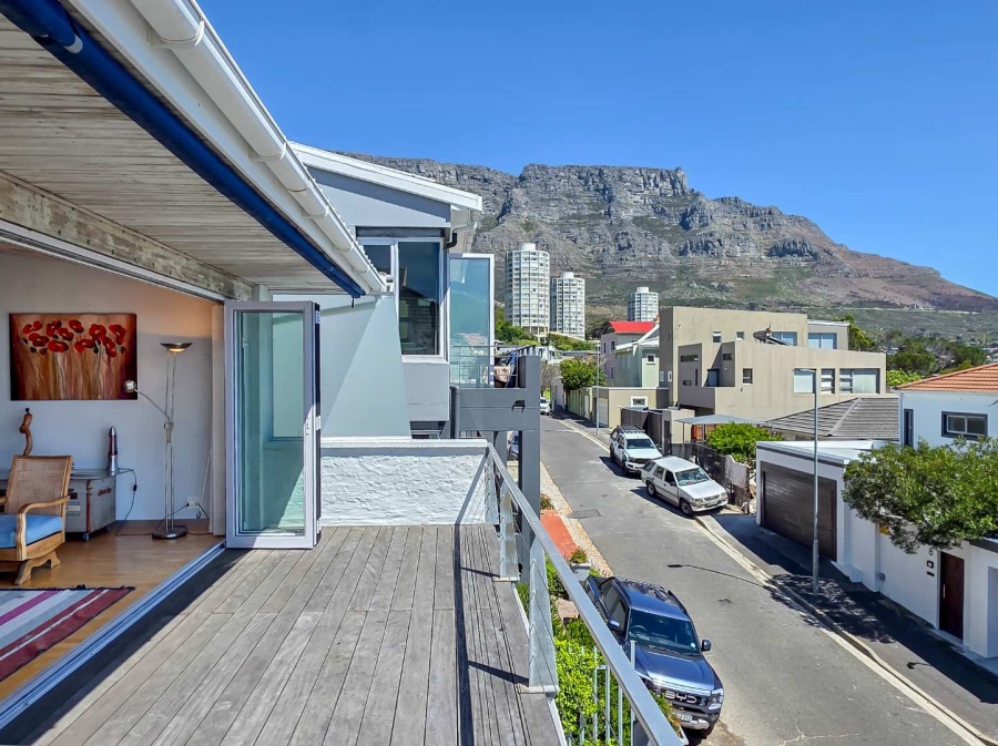 To Let 2 Bedroom Property for Rent in Vredehoek Western Cape